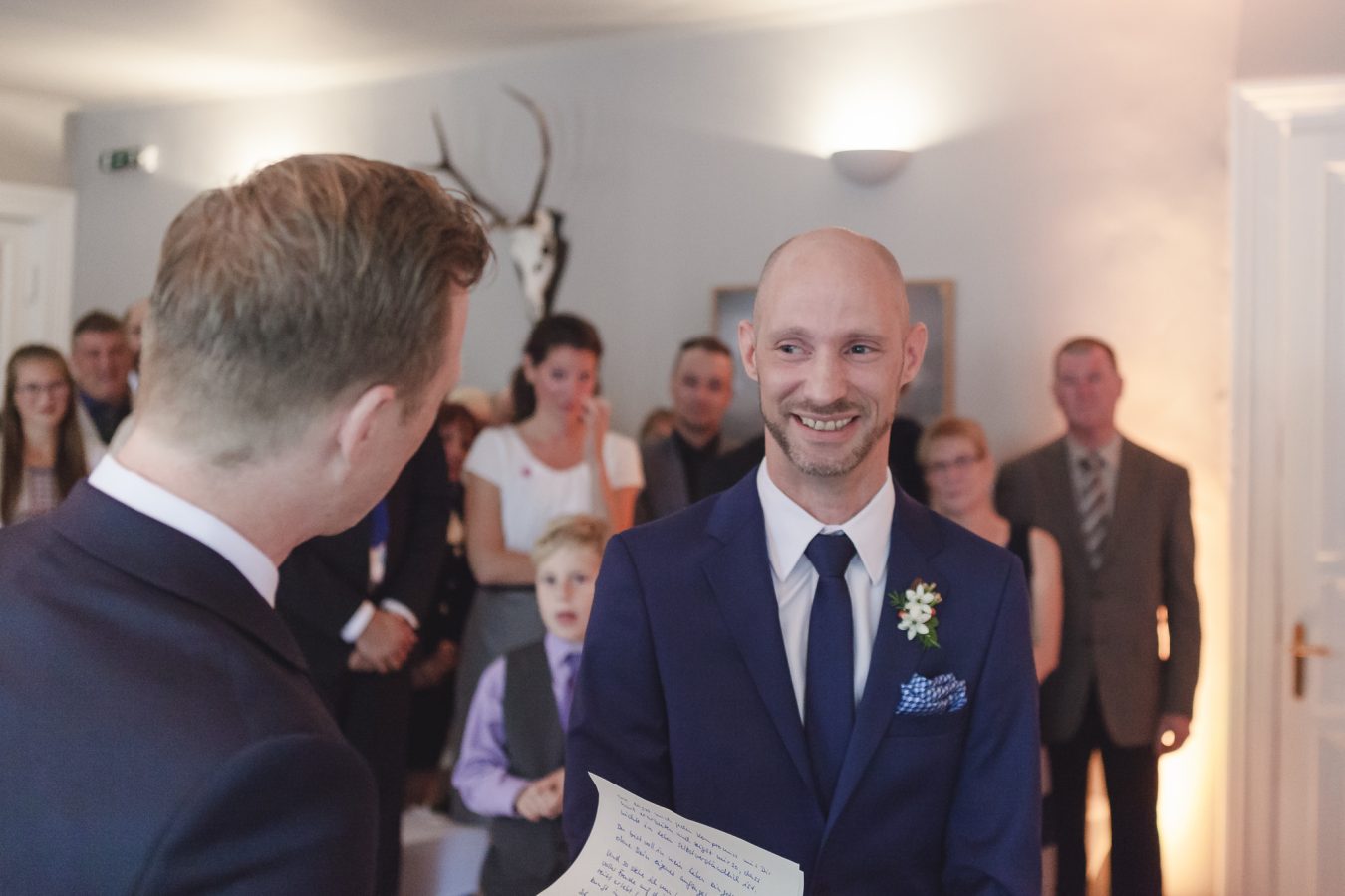 Hochzeitsfotograf Hamburg - schwules Brautpaar gibt sich Eheversprechen