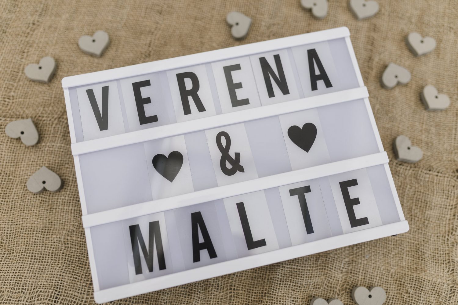 Schild mit den Namen Verena und Malte